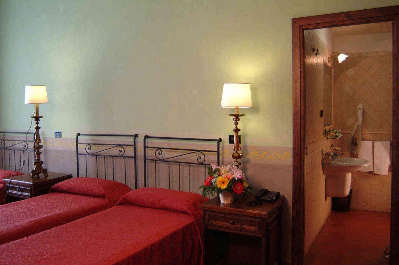 Frühstückspension Domus Sessoriana 3*