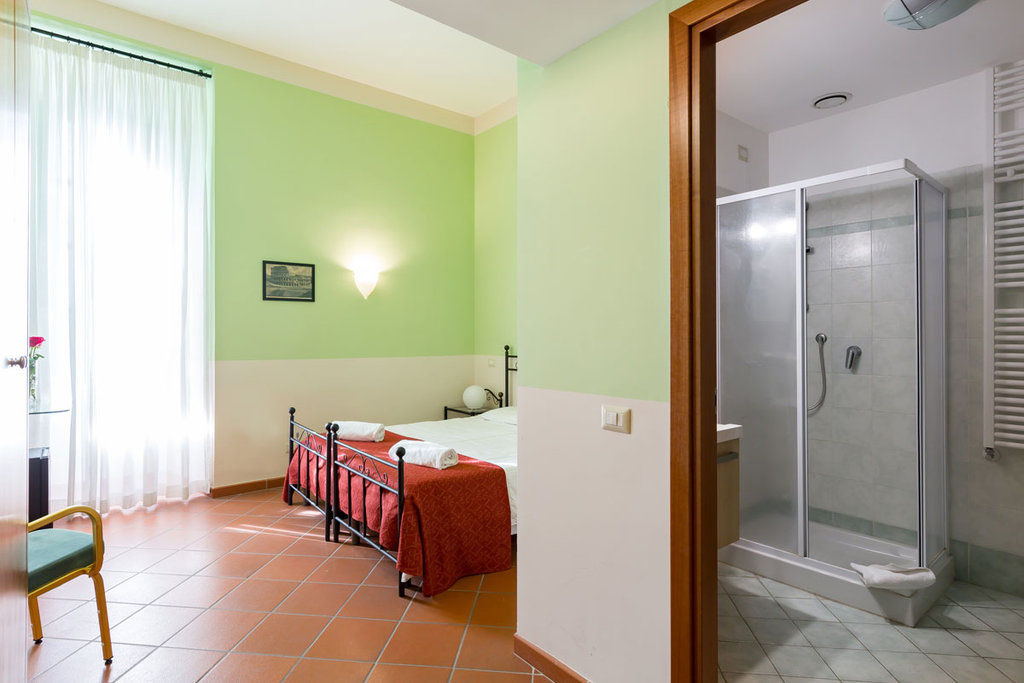 Frühstückspension Domus Sessoriana 3*
